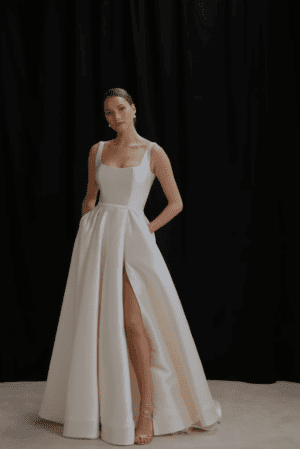 34 Monique 34 Monique